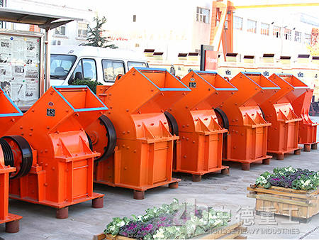 不僅可用于破碎生產(chǎn)線、制砂生產(chǎn)線，也可在選礦生產(chǎn)線中替代圓錐破碎機。下面我們就具體來看錘式破碎機應用于哪些方面？